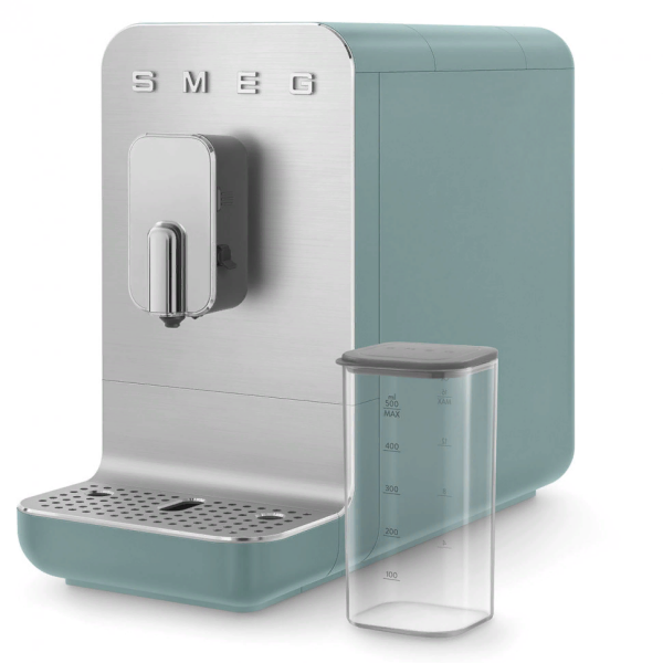 Автоматическая кофемашина с молочной системой Smeg BCC13EGMEU